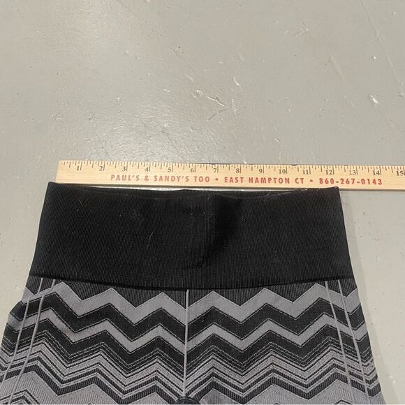 Lululemon Ebb To Street Pants Yoga Leggings Chevron Heathered Black Gray Size 4 - Picture 3 of 5